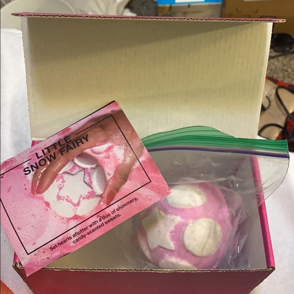 Lush Bath Bomb - Picture 1 of 1
